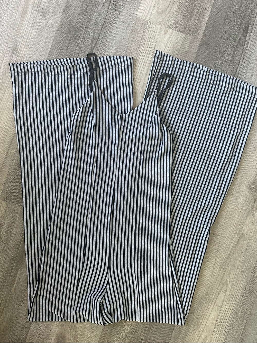 🌻 Love Nation Striped Wide-Leg Jumpsuit 🌻